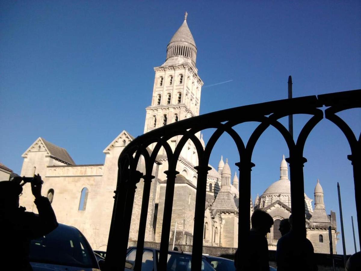 Logis 8 St Front Gite Urbain Périgueux Exterior foto